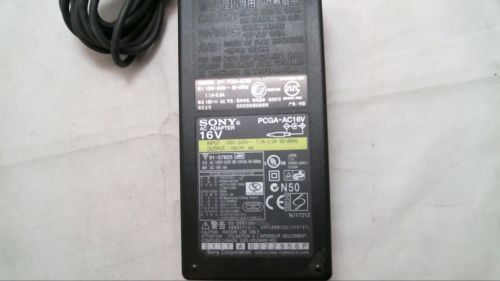 SONY SPORTS CFM-101 アダプタ付 Sony Sports Cfm-101 Water Resistant Am/fm Radio Cassette