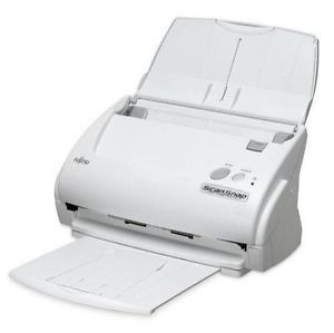 Escáner de paso a través de Fujitsu