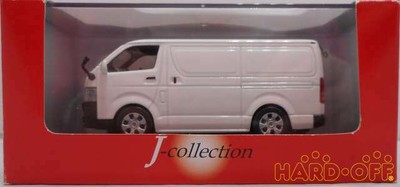 J-Collection 9580015101530 Toyota Hiace Van Closed Panels 2005 1/43 Scale Car