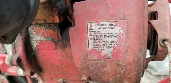 Troy Built Rear Tine Rototiller.  Tecumseh Engine. Horse model w/Reverse