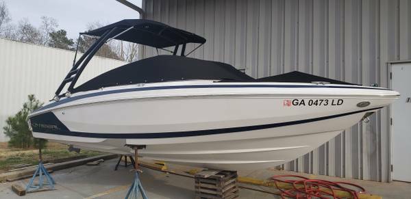 2017 Regal 2100 Bowrider Runabout Boat w/ waketower