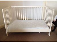 Ikea Gulliver White toddler bed and mattress
