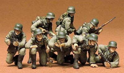 Tamiya 35061 World War II German Panzergrenadiers 1/35 Scale Model Figures