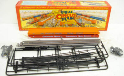 Walthers 1967A HO The Great Circus Train Warren Flat Car # 52 & 57 Kit