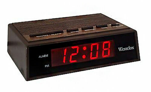 Westclox Wood Vintage/Retro Alarm Clocks & Clock Radios