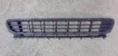 23009 2L 2013-2017 MK7 VW GOLF FRONT BUMPER LOWER GRILL 5G0853677