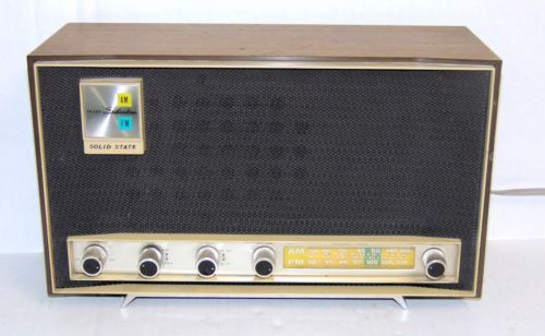 Silvertone Vintage Radio