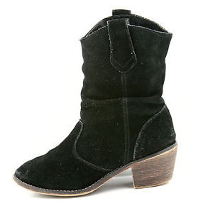 Women's Solid Cowboy and Western Boots