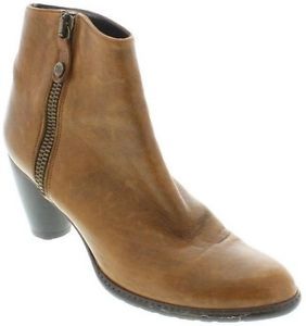 Stuart Weitzman Women's Solid Boots