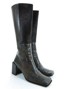 Botas femininas Enzo Angiolini com estampa de animais