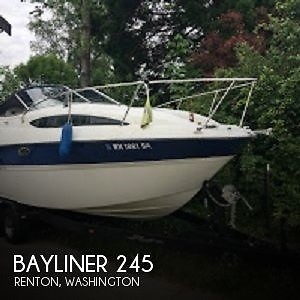 2004 Bayliner 245 Used