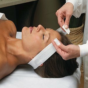 Spa Essentials White Disposable Headbands, One Size Fits Most, Pack of 48