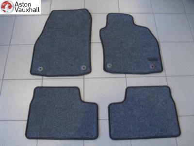 Original Opel Astra K Set Tappetini Gomma 4 pezzi 39059613