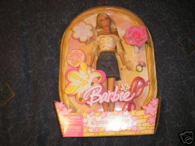 New Barbie Spring Scene Barbie w/ Accessories