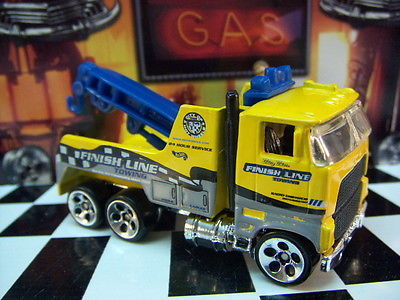 Hot Wheels Contemporary Manufacture Diecast Tow Trucks