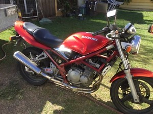 Suzuki bandit gj74a