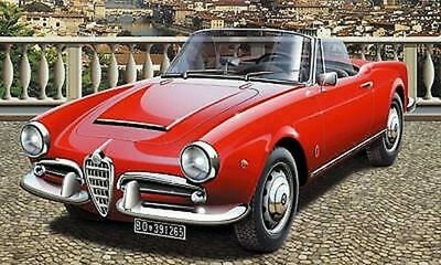 1/24 Model in Kit Alfa Romeo Giulietta Spider 1600 Italeri 3653