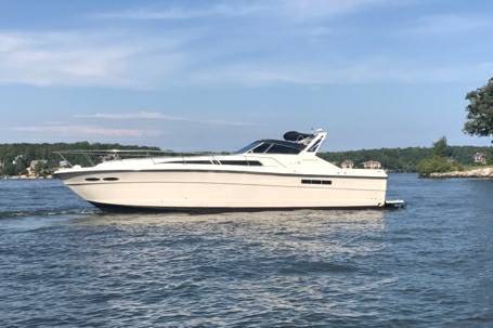 DEAL OF THE SEASON! 1989 SEA RAY 390 EXPRESS CRUISER YACHT BOAT - REFITTED 2011