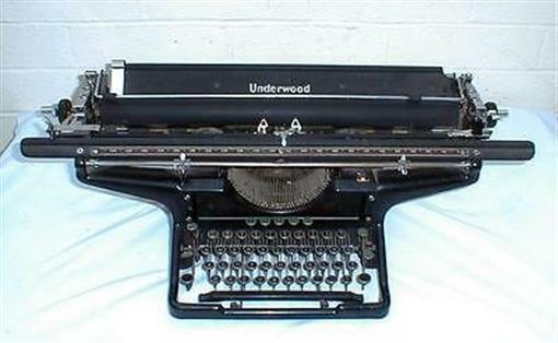 1923 UNDERWOOD #3 TYPEWRITER WITH 26" CARRIAGE