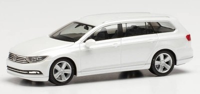 HERPA - Voiture de couleur blanc nacré   VW Passat variant - 1/87 - HER038423...