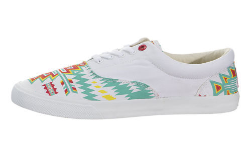 Bucketfeet Mens Size 12 Slip On Canvas Sneaker Print Rubber  display picture 1