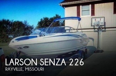2009 Larson Senza 226 Used