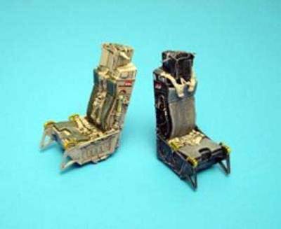 Aires 1/72 ACES II Ejection Seats 7051