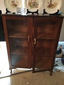 Small Wooden Timber China Display Cabinet With Glass Door