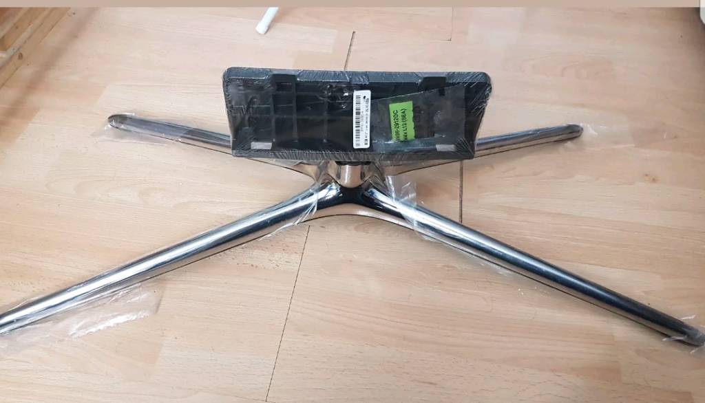 Genuine Samsung 50 inch TV Stand/ Base Unit BN9625547A BN9631001A