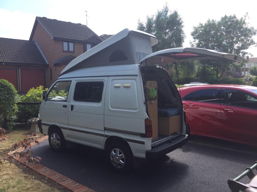 Daihatsu hijet camper