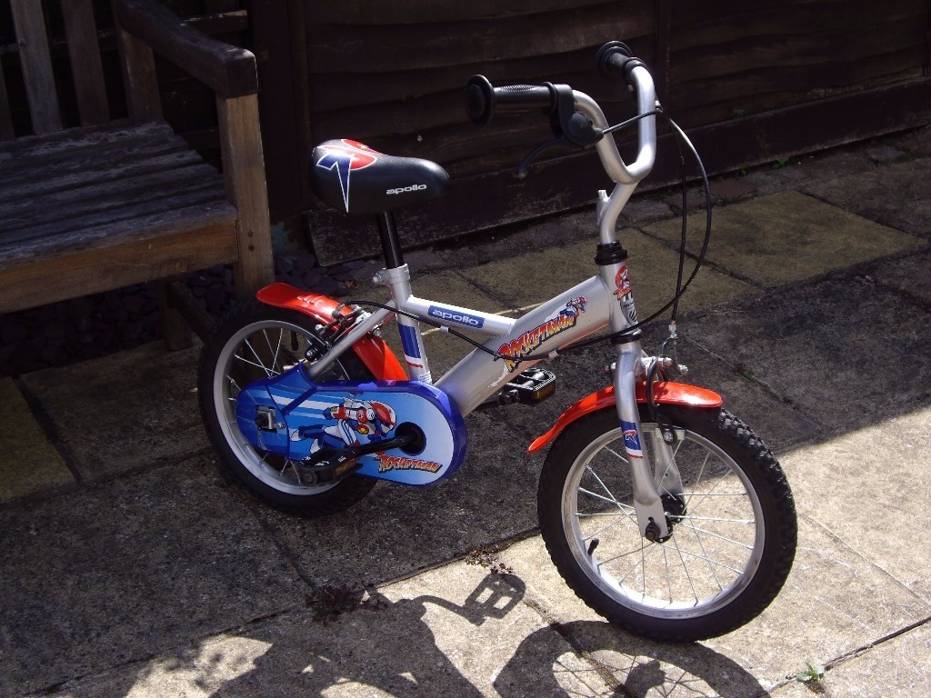 HALFORDS APOLLO BOY'S 14" WHEEL SIZE BIKE WOULD SUIT 2 TO 5 YEAR OLD