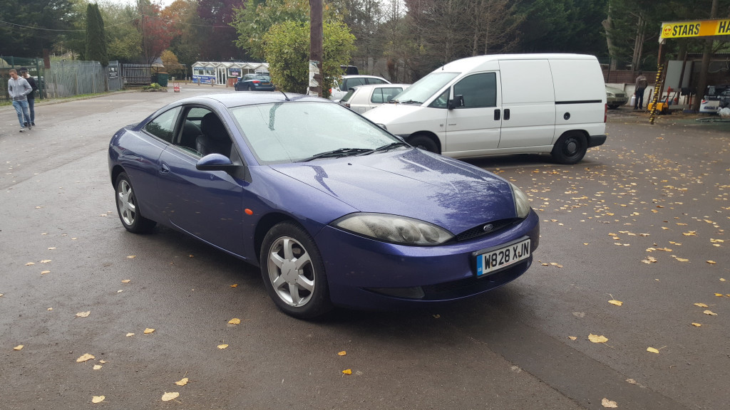 Ford cougar 2000