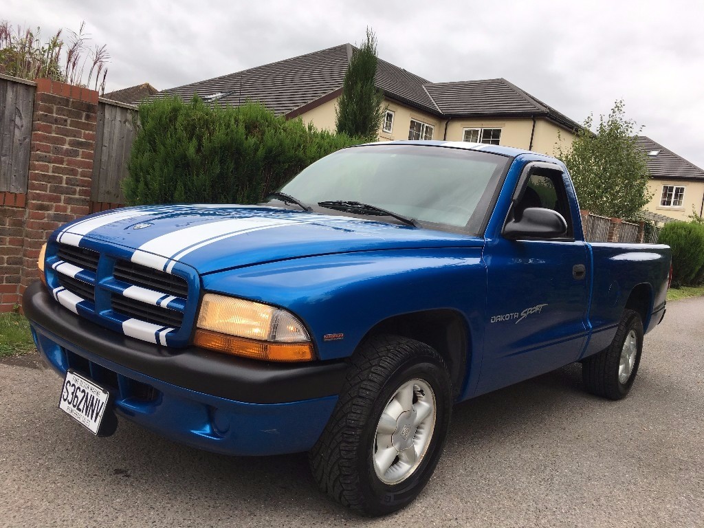 DODGE DAKOTA SPORT PICK UP TRUCK LHD RARE MANUAL AND ECONOMICAL