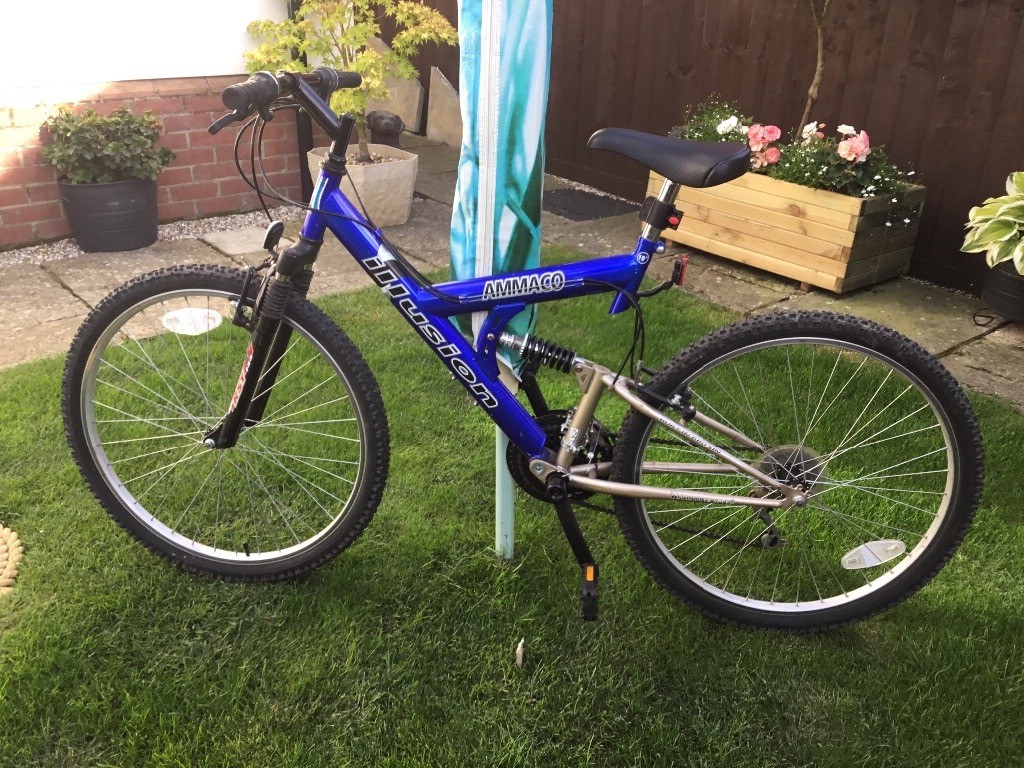 Dual suspension mountain bike Ammaco Illusion 19 inch frame with 15