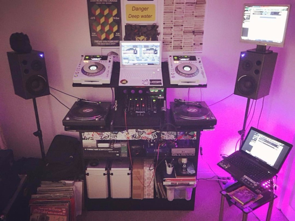 Custom Studio DJ Table / Deck Stand and Mixer Stand for Turntables