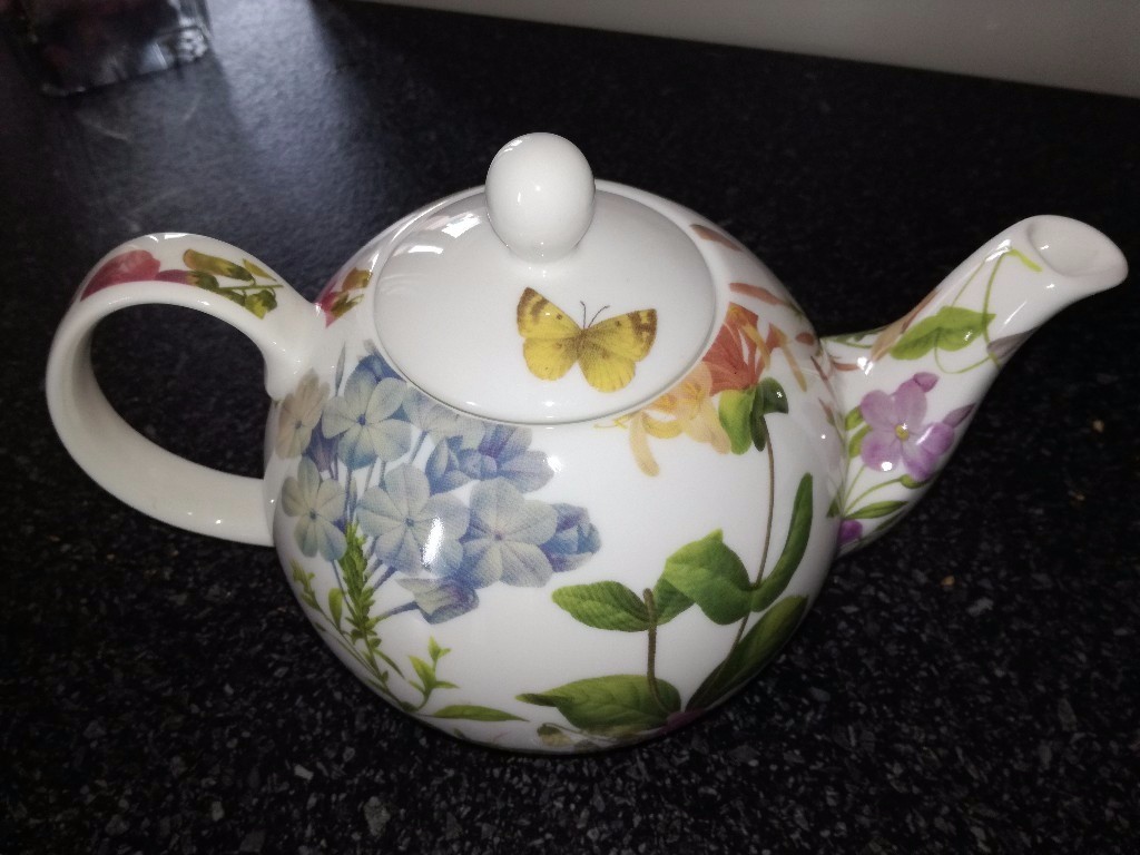 Redoute meadow kew royal botanic gardens tea pot, sugar bowl and