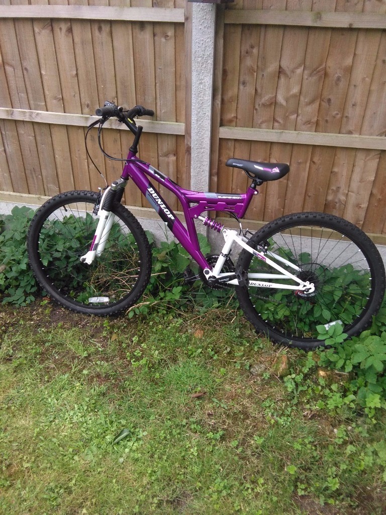 Adult Mountain bike Dunlop sport DS 26 LDS 18 gear twin suspension. in Louth, Lincolnshire
