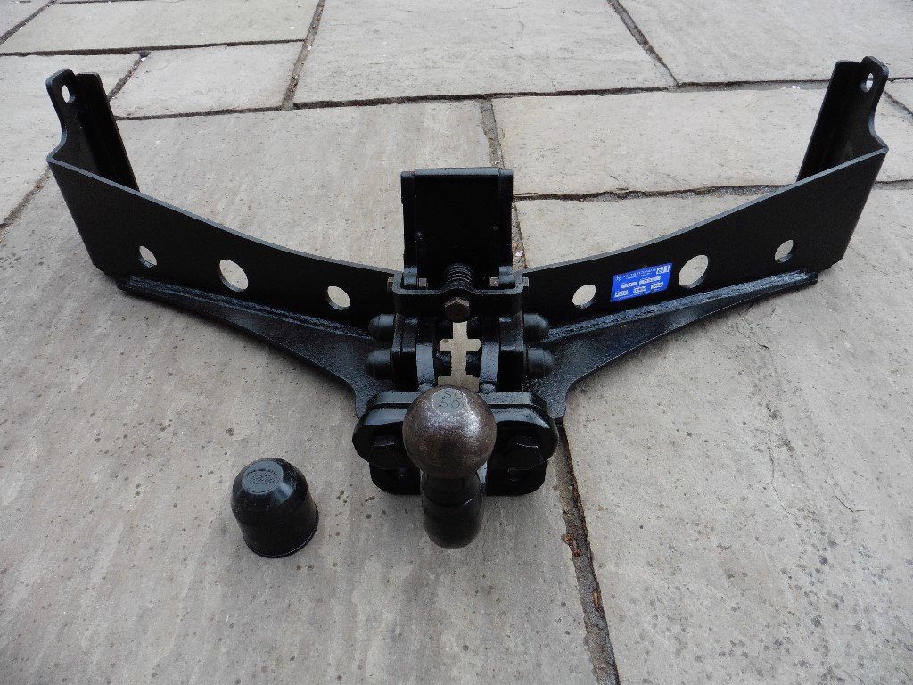 Land Rover Range Rover Sport Heavy duty tow bar (may fit Discovery