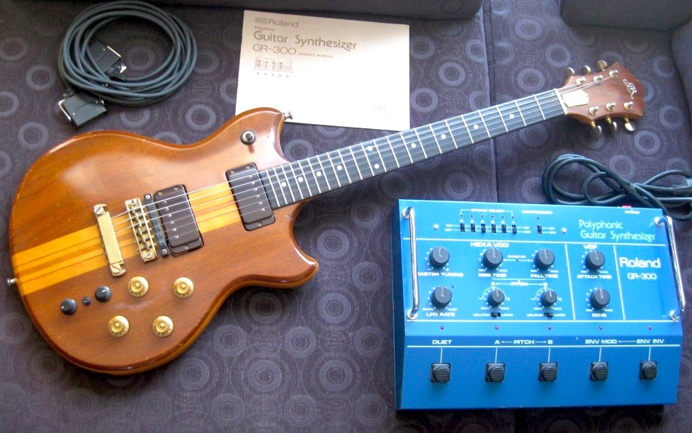 ROLAND GR300 + GR808 GUITAR SYNTH VINTAGE 80IES [[SOLD]] in