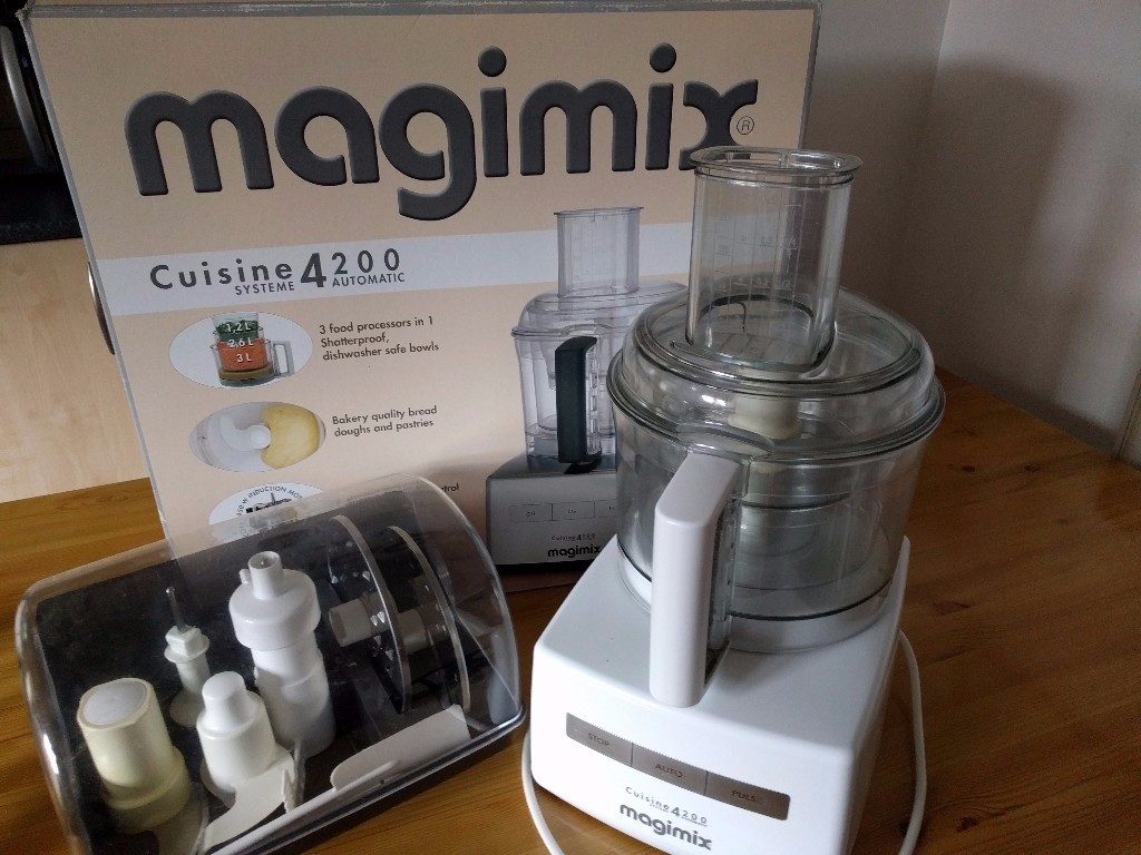 Magimix Cuisine Systeme 4200 Food Processor complete with accessories