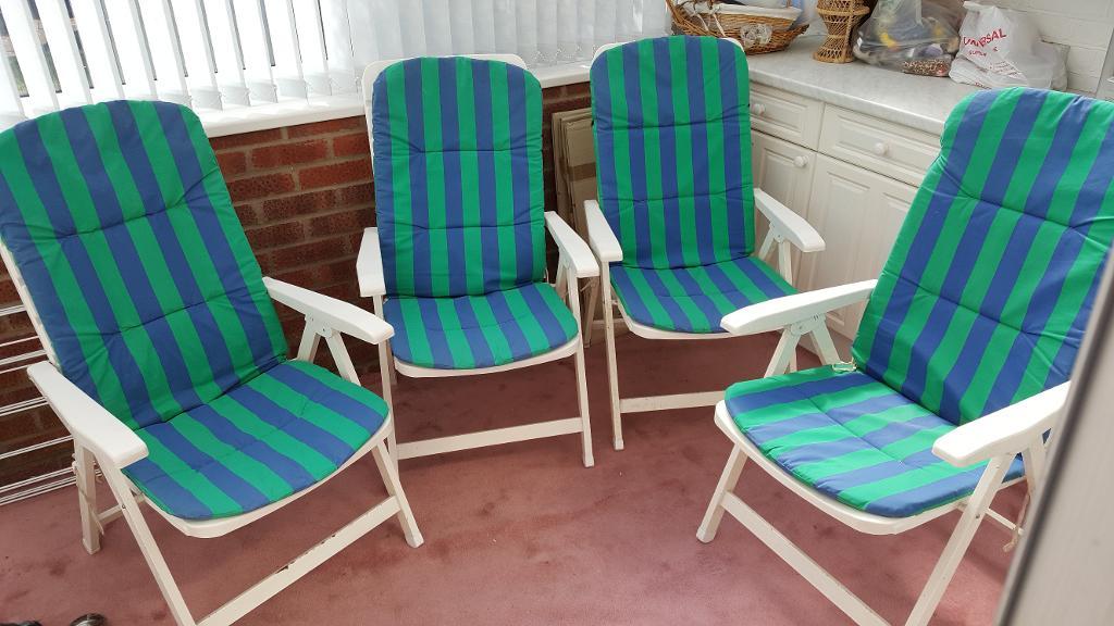 Set of 4 reclining garden chairs with cusions | in Cosham, Hampshire