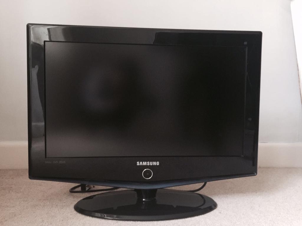 SAMSUNG 26 INCH TV LE26R73BD in Wigston, Leicestershire Gumtree