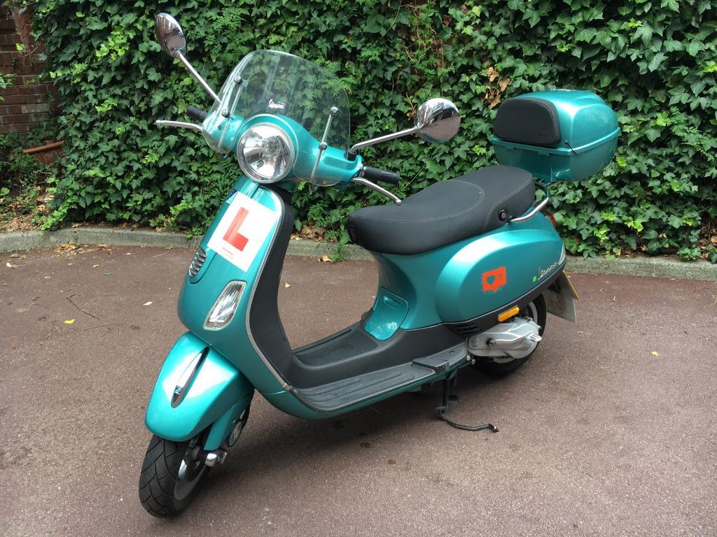 2013 turquoise Vespa scooter lx50 - 5000 miles + extras