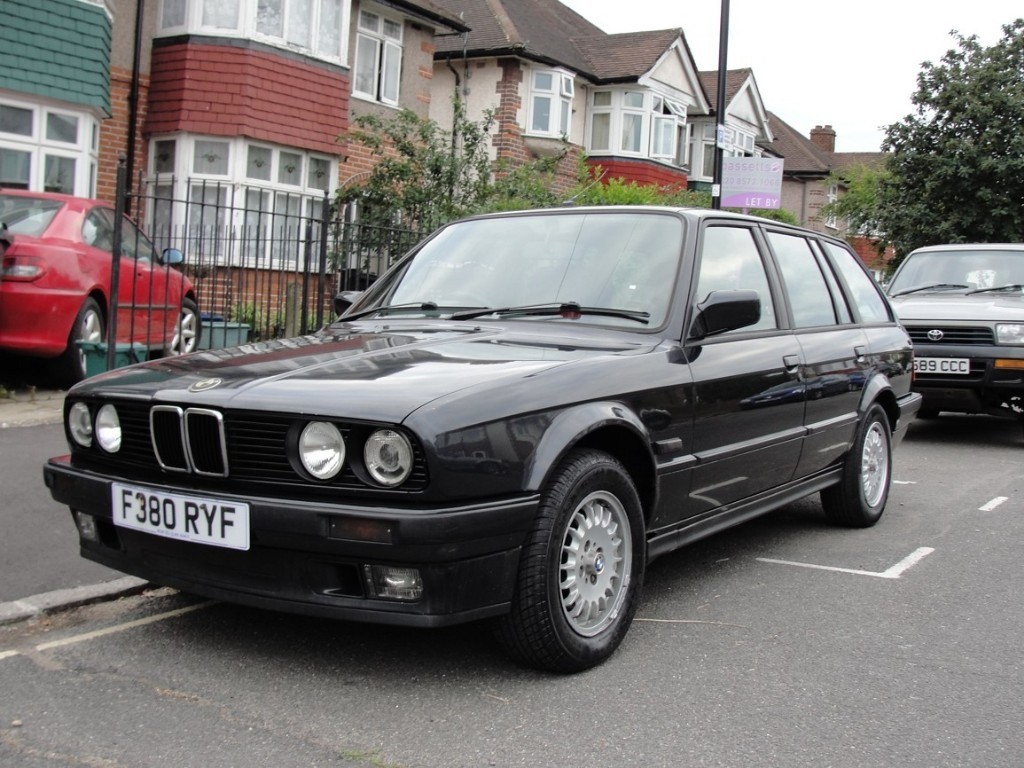 bmw-e30-320i-touring-full-service-history-in-hounslow-london-gumtree