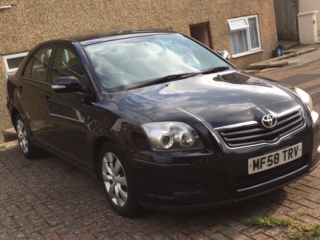 Toyota avensis 2008 универсал