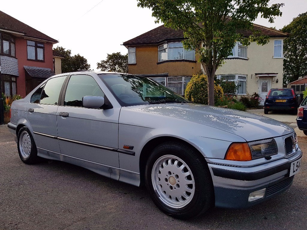 25 Baru Bmw 320I 1994