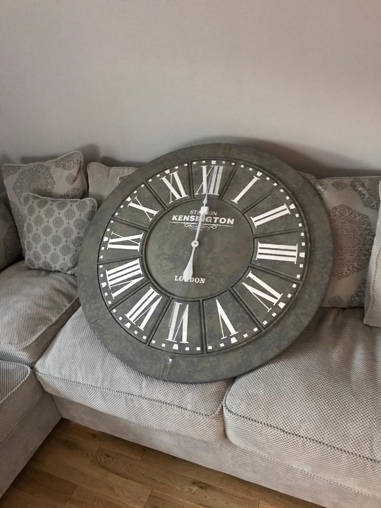 Large Wall Clock (slate effect, oak furniture land) in Cumbernauld