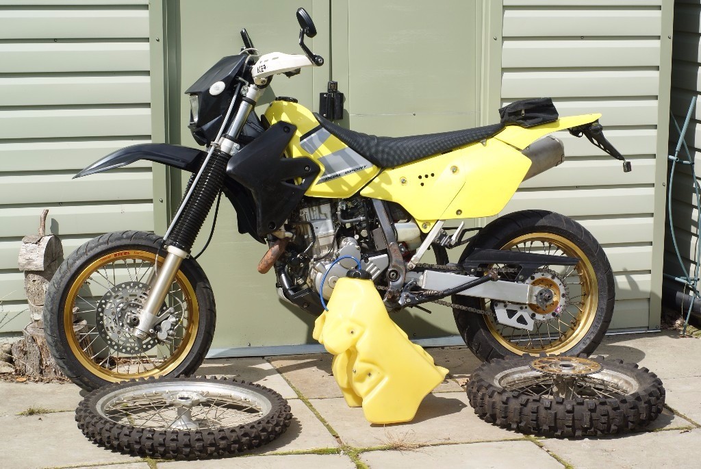 Suzuki DRZ 400 sm/enduro in Marston Moretaine