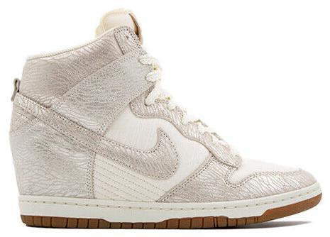 Size 6.5 - Nike Dunk Sky Vintage High Sail Metallic Silver W Size 6.5 - Nike Dunk Sky Vintage High Sail Metallic Silver W