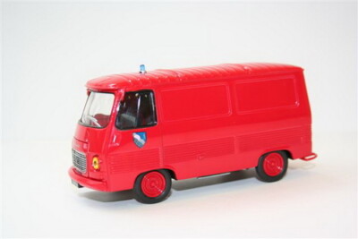 1:43 Peugeot J7 Pompiers de Lessonne 1/43 • ELIGOR 101048